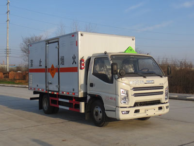 國(guó)六江鈴順達(dá)寬體藍(lán)牌爆破器材運(yùn)輸車(chē)