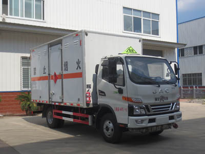 國(guó)六江淮4.1米藍(lán)牌易燃?xì)怏w廂式運(yùn)輸車(chē)