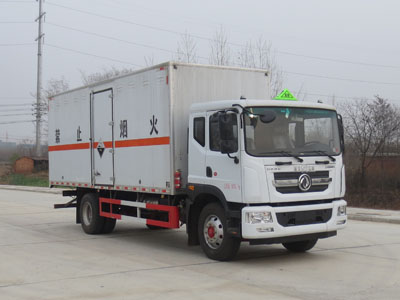 國(guó)六東風(fēng)D9腐蝕性物品廂式運(yùn)輸車(chē)